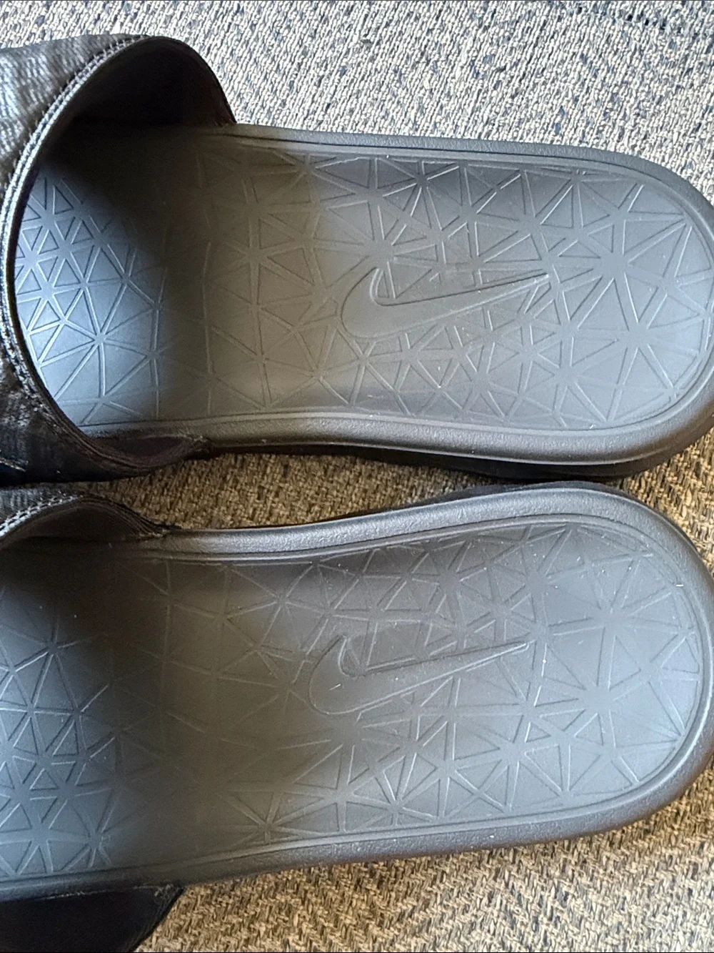 Nike Benassi Solarsoft 2 'Anthracite' Men’s Slip On Sandals Size: 8